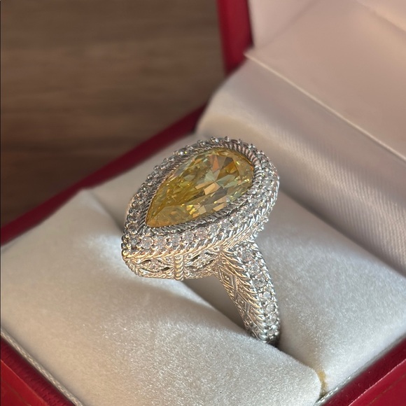 Judith Ripka yellow stone cocktail ring - Picture 7 of 13